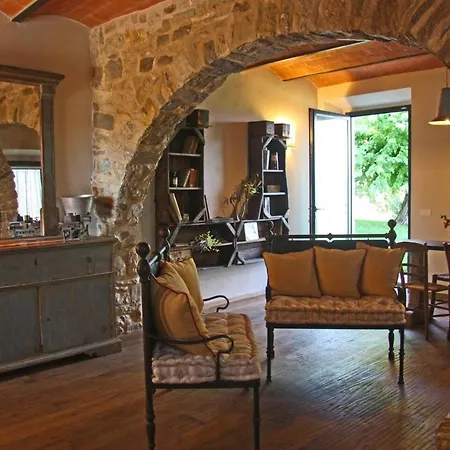 مزرعة للإقامة Vicolabate *