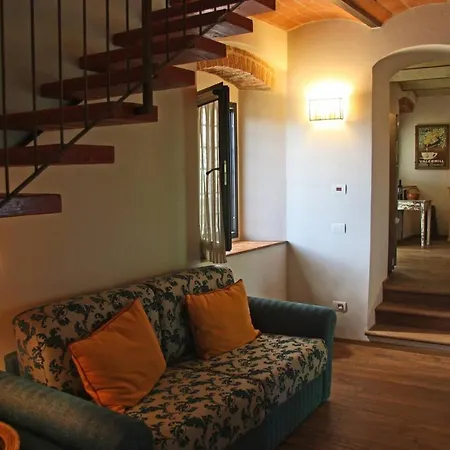 مزرعة للإقامة Vicolabate